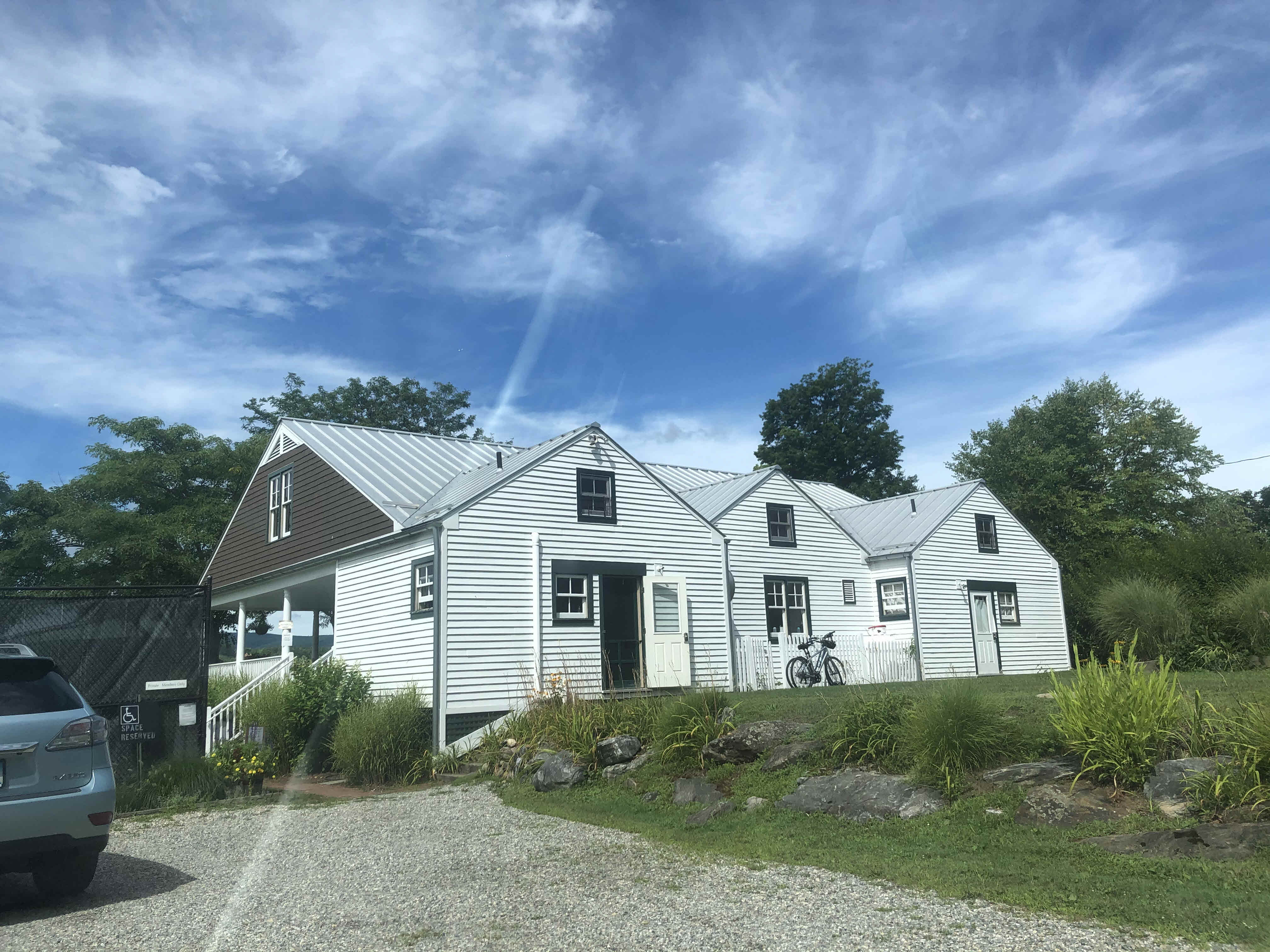 Building photograph for 268 TWIN LAKES ROAD